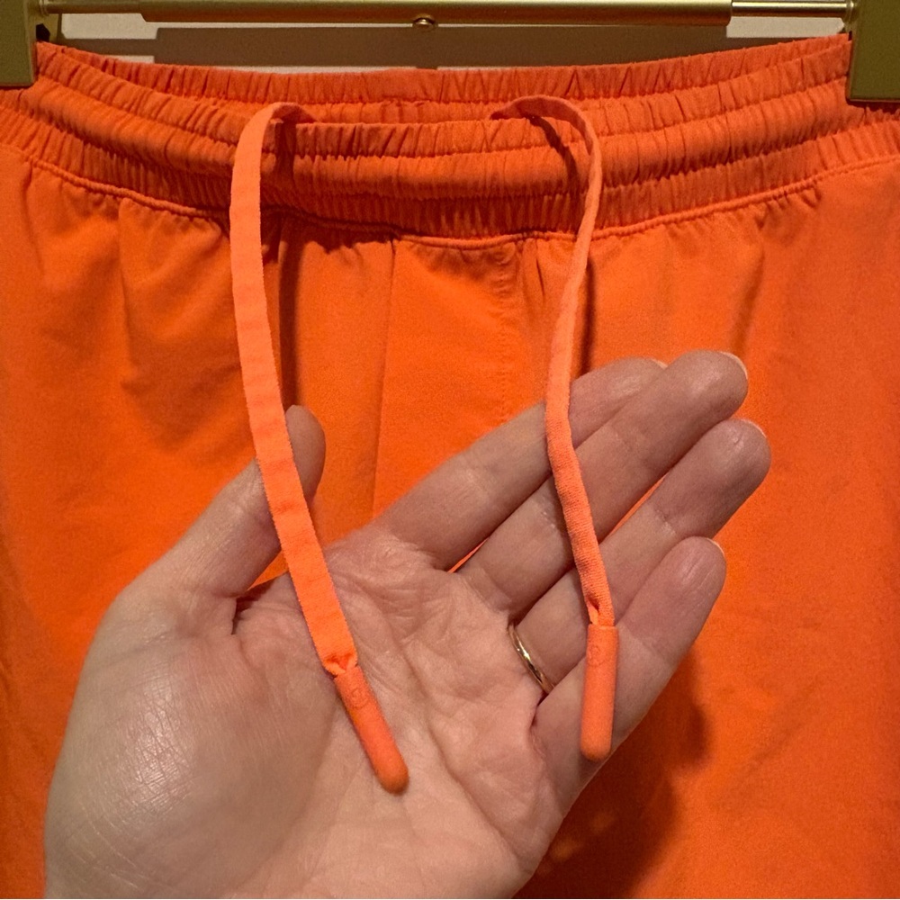 Lululemon Men’s Pace Breaker Linerless Shorts 7” Inseam in Rush Orange, Size L - Picture 7 of 10